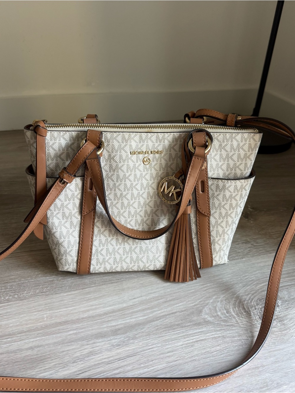 Michael Kors Tote Crossbody Bag